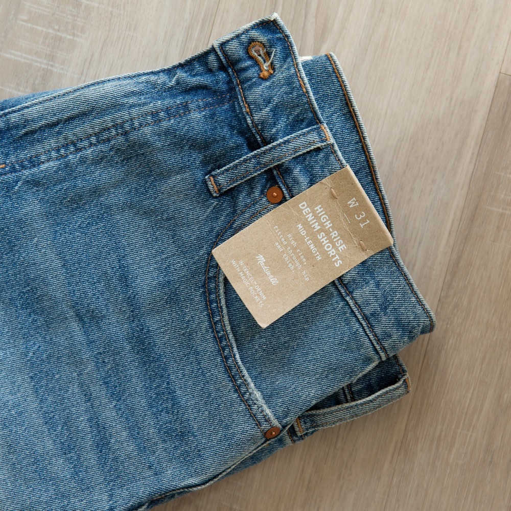 MADEWELL High-rise denim shorts (mid length) size 31 - Picture 6 of 11